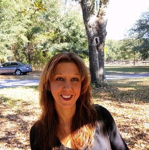 Meet your Posher, Regina